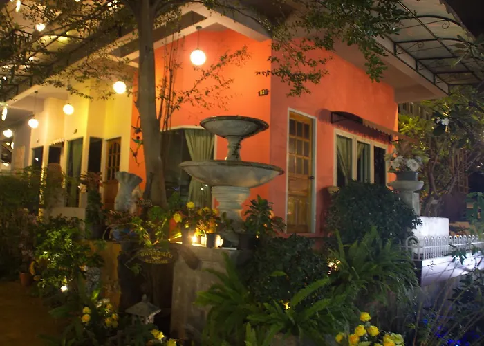 The Little Alley 4*